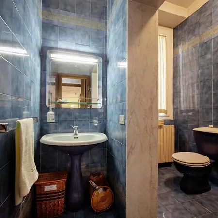 La Finestra Sul Lago, In Pieno Centro Apartment *