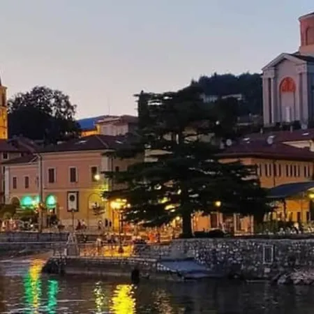 Apartmán La Finestra Sul Lago, In Pieno Centro *