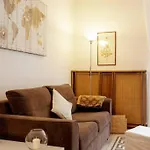 La Finestra Sul Lago, In Pieno Centro Apartment *